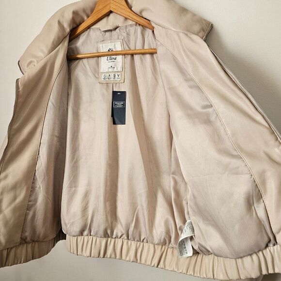 NWT ABERCROMBIE & FITCH BONE / CREAM PUFFER JACKET VEGAN LEATHER SIZE MED WMNS - Picture 4 of 16